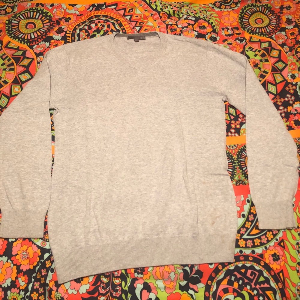 Men’s Old Navy V-Neck Sweater